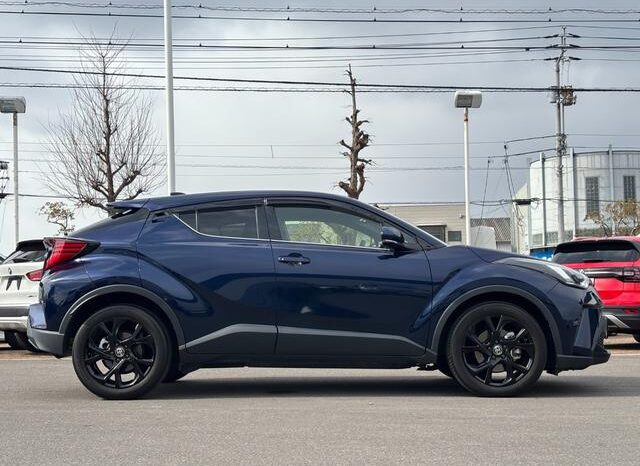 
								TOYOTA C-HR 2021 full									