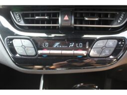 
										TOYOTA C-HR 2017 full									