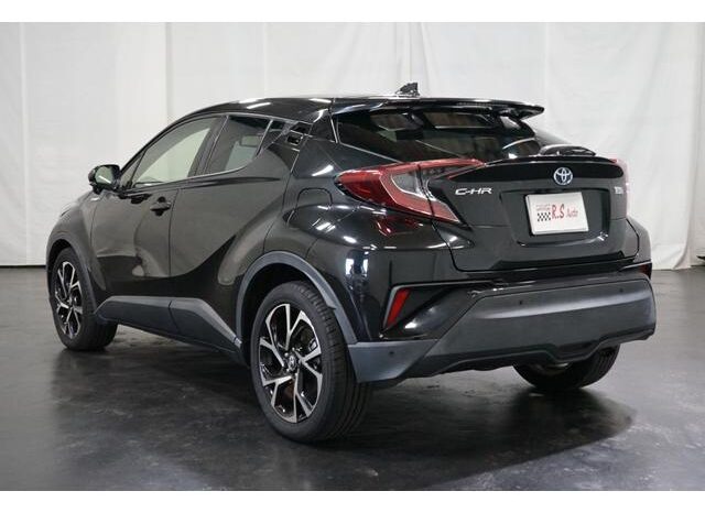 
								TOYOTA C-HR 2019 full									