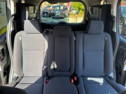 
										TOYOTA VOXY 2019 full									