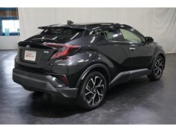 
										TOYOTA C-HR 2018 full									