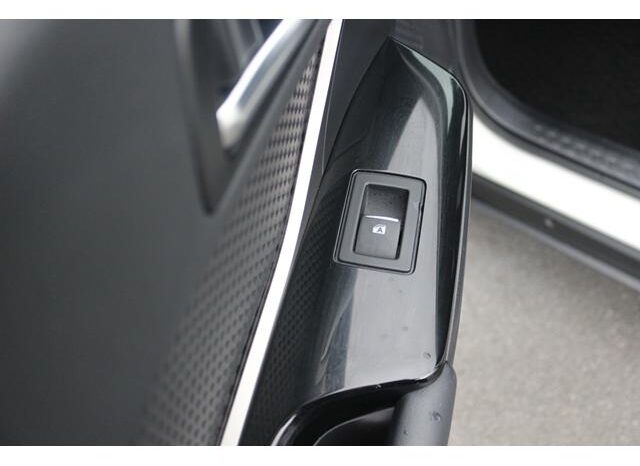 
								TOYOTA C-HR 2019 full									