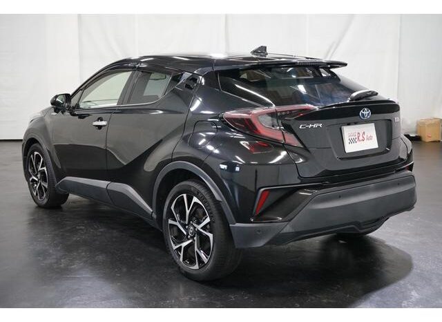 
								TOYOTA C-HR 2018 full									