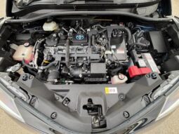 
										TOYOTA C-HR 2021 full									