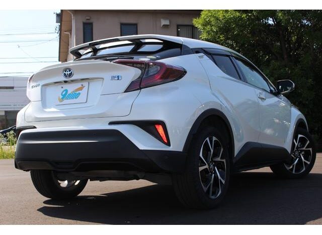 
								TOYOTA C-HR 2017 full									