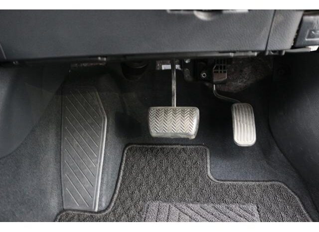 
								TOYOTA C-HR 2019 full									