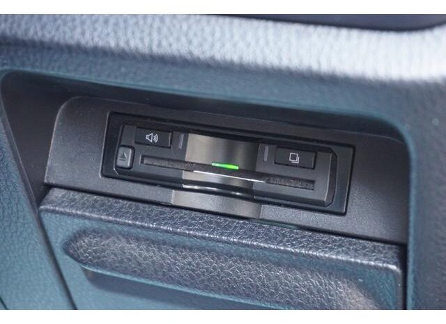 
								TOYOTA VOXY 2015 full									