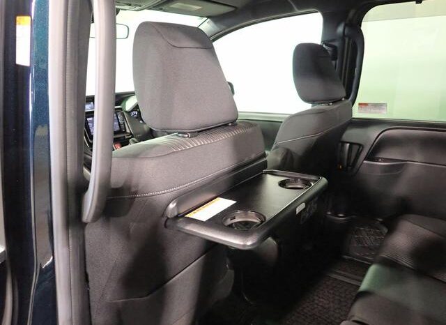 
								TOYOTA VOXY 2018 full									