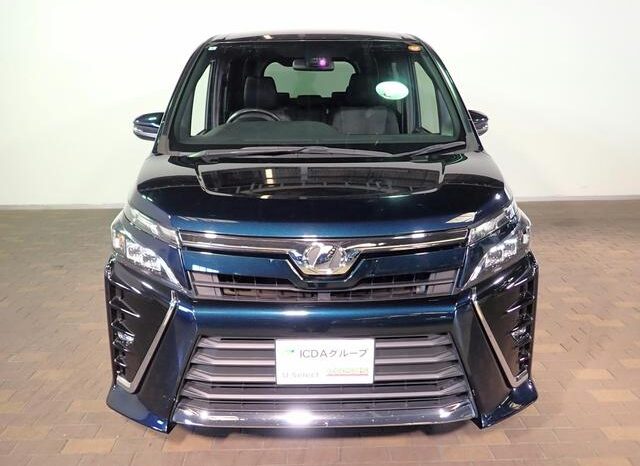 
								TOYOTA VOXY 2018 full									