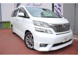 TOYOTA VELLFIRE 2010