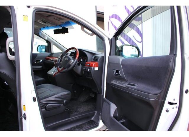 
								TOYOTA VELLFIRE 2010 full									