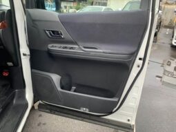 
										TOYOTA VELLFIRE 2009 full									