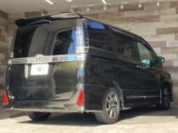 
										TOYOTA VOXY 2016 full									