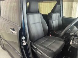 
										TOYOTA VOXY 2018 full									