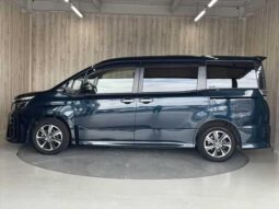 
										TOYOTA VOXY 2018 full									