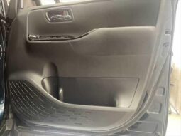 
										TOYOTA VOXY 2018 full									