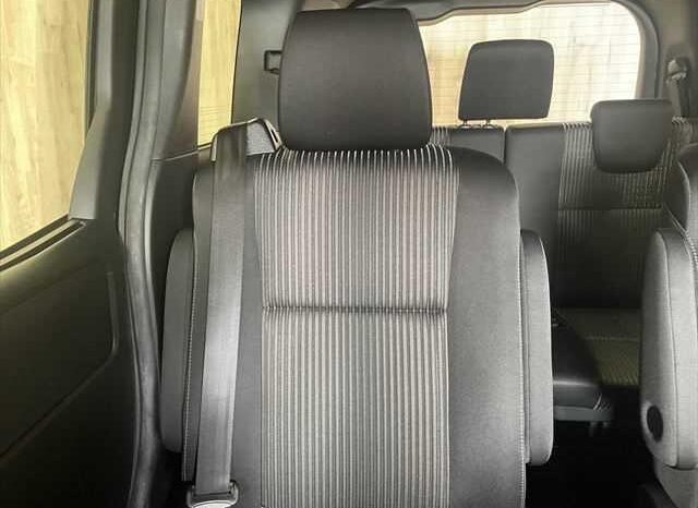 
								TOYOTA VOXY 2018 full									