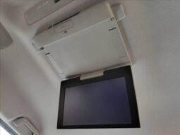 
										TOYOTA VOXY 2015 full									