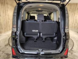 
										TOYOTA VOXY 2015 full									