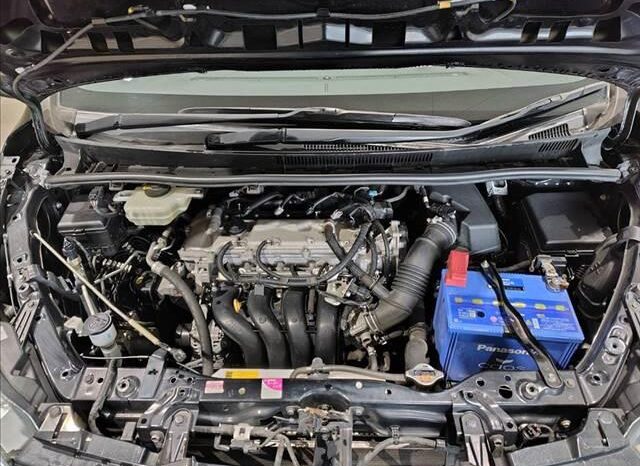 
								TOYOTA VOXY 2015 full									