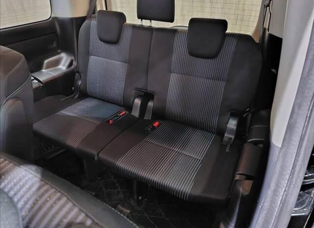 
								TOYOTA VOXY 2015 full									