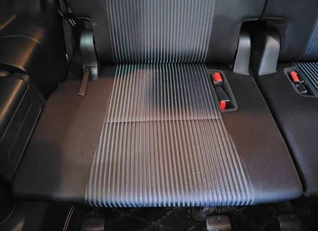 
								TOYOTA VOXY 2015 full									