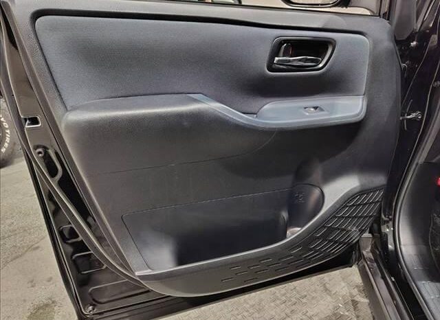 
								TOYOTA VOXY 2015 full									