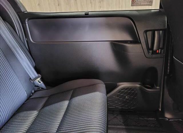 
								TOYOTA VOXY 2015 full									