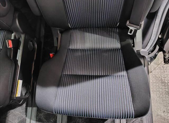 
								TOYOTA VOXY 2015 full									