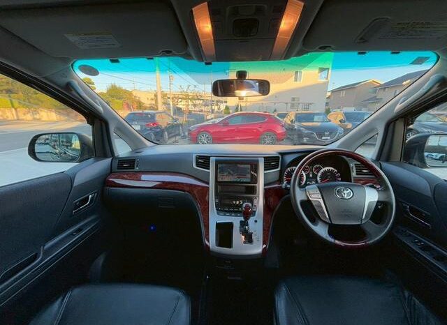 
								TOYOTA VELLFIRE 2010 full									