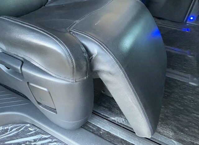 
								TOYOTA VELLFIRE 2010 full									