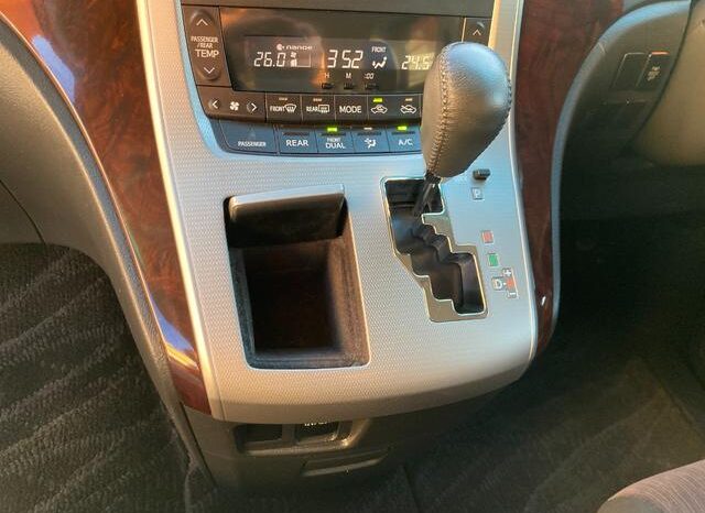 
								TOYOTA VELLFIRE 2012 full									