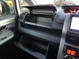 
										TOYOTA VOXY 2013 full									