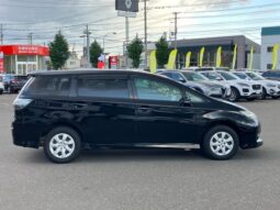 TOYOTA WISH 2015