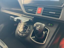 
										TOYOTA VOXY 2016 full									