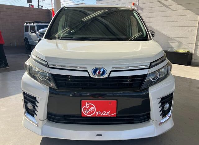 
								TOYOTA VOXY 2016 full									