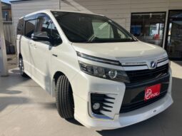 
										TOYOTA VOXY 2016 full									