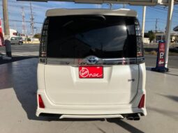 
										TOYOTA VOXY 2016 full									