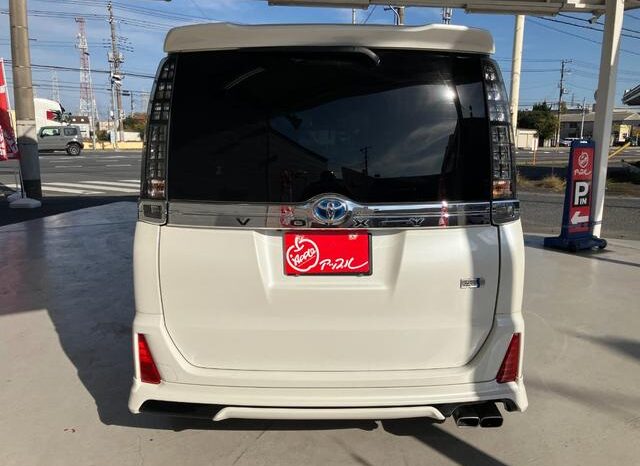 
								TOYOTA VOXY 2016 full									