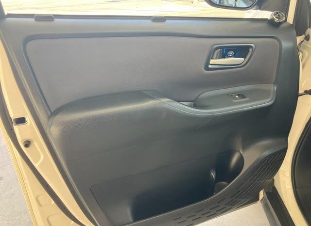 
								TOYOTA VOXY 2016 full									