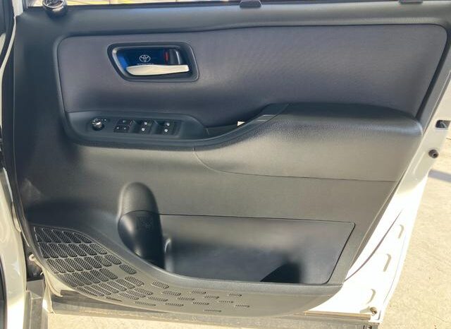 
								TOYOTA VOXY 2016 full									