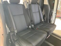 
										TOYOTA VOXY 2016 full									