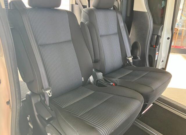
								TOYOTA VOXY 2016 full									