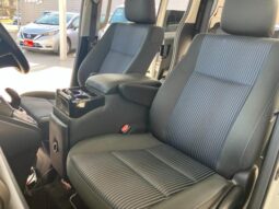 
										TOYOTA VOXY 2016 full									