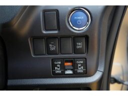 
										TOYOTA VOXY 2015 full									