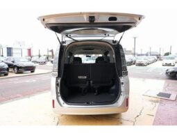 
										TOYOTA VOXY 2015 full									