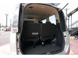 
										TOYOTA VOXY 2015 full									