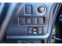 
										TOYOTA VOXY 2015 full									