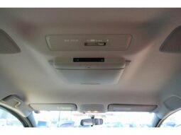 
										TOYOTA VOXY 2015 full									