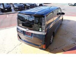 
										TOYOTA VOXY 2015 full									